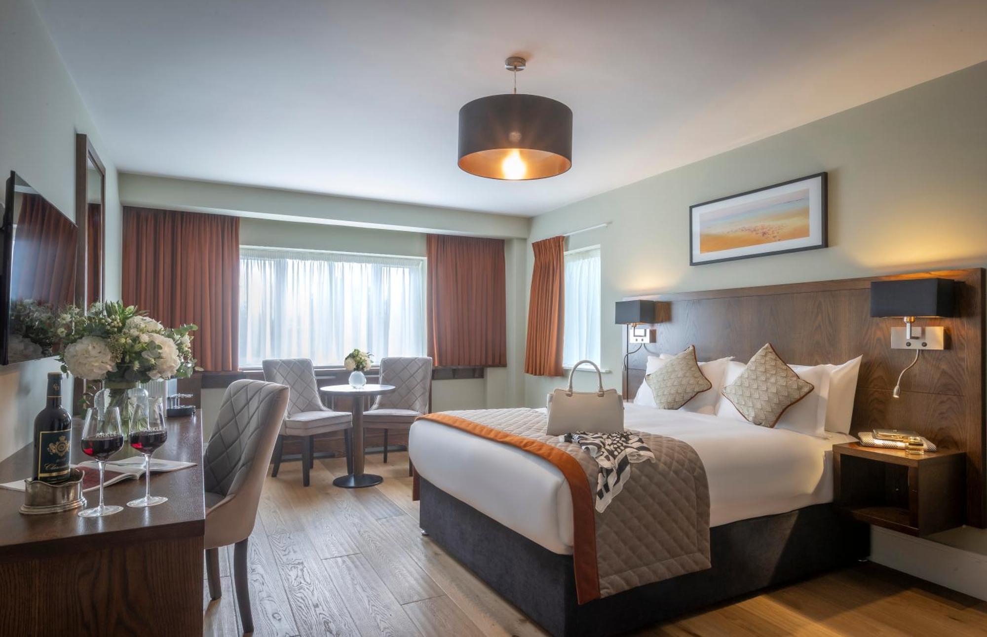 Glenroyal Hotel メイヌース エクステリア 写真