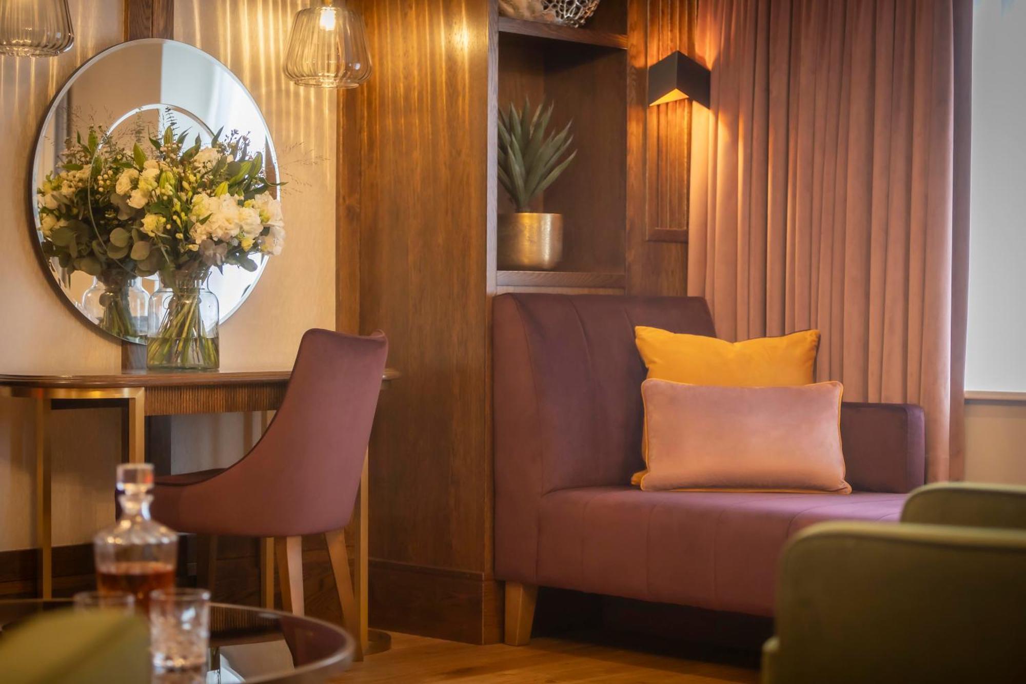 Glenroyal Hotel メイヌース エクステリア 写真