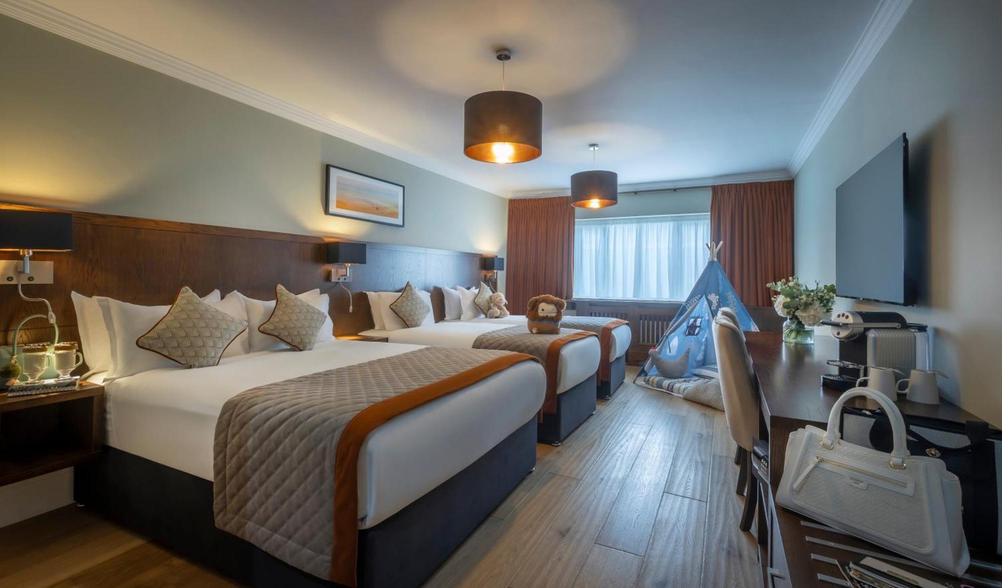 Glenroyal Hotel メイヌース エクステリア 写真
